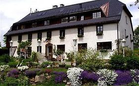 Hotel Das Landhaus  3*