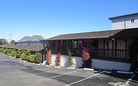 Econo Lodge Monterey Fairgrounds 2*