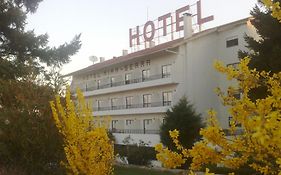 Hotel Mira Serra 3*