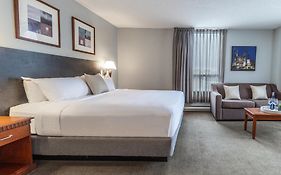 Candlewood Suites Montreal Downtown Centre Ville 3*