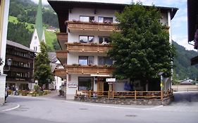 Hotel Gasthof Kirchenwirt  3*