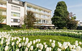 Hotel At The Park Baden 4*