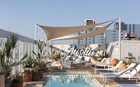 Omni Hotel Austin 4*