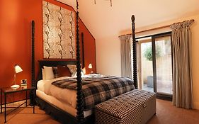 Hare And Hounds Hotel Tetbury 4*