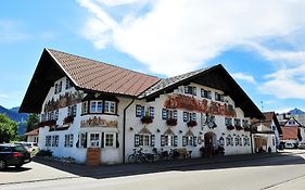 Hotel Weinbauer  3*