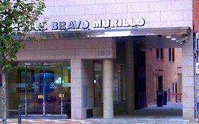 4c Bravo Murillo Madrid 2*