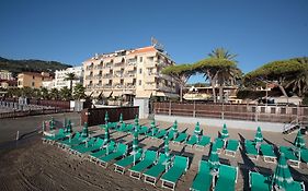 Hotel Palace Diano Marina 4*