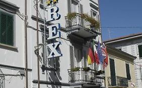 Hotel Rex  2*