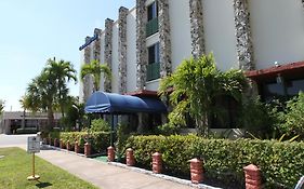 Chateaubleau Hotel Miami Fl 2*
