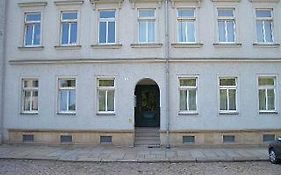 A bed Privatzimmer Dresden - Nichtraucherpension