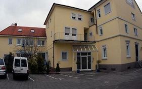 Hotel Kurpfalz  3*