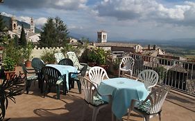 Hotel Umbra Assisi 3*