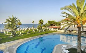 Akti Beach Hotel & Village Resort  4*