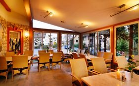 Hotel Restaurant Meteora  3*