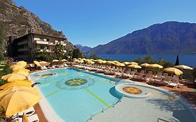 Hotel Ilma Lake Garda Resort  4*