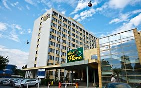 Hotel Flora  3*