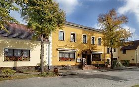 Hotel-restaurant Alter Krug Kallinchen 3*