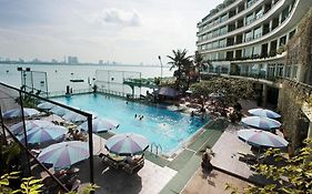 Khách Sạn&căn Hộ Hà Nội Club Hotel 4*