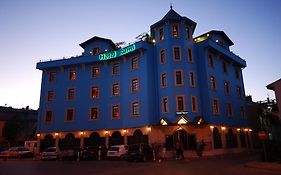 Rumi Hotel  3*