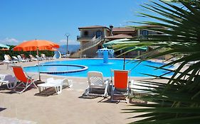 Hotel Villaggio Gran Duca  3*
