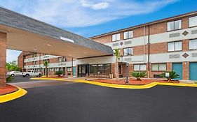 Quality Inn And Suites Columbia Sc 3*