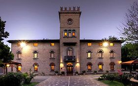 Hotel Castello Modena 3*