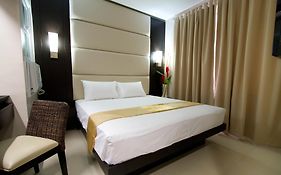 Hotel Stella Cebu 3*