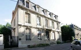 L'hotel Particulier - Appartements D'hotes Nancy  France