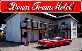 Down Town Motel  3*