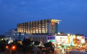 Sunee Grand Hotel Ubon Ratchathani 5*