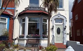 Heather Lea Guest Rooms Guest House Blackpool  United Kingdom
