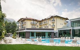 Villa Nicolli Lake Garda Italy 4*