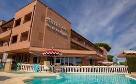 Hotel Riva Dei Cavalleggeri  3*