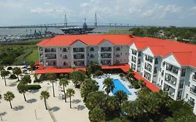 Charleston Harbor Resort And Marina 4*
