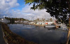 West Coast Motel On The Harbour Ucluelet 4* Canada