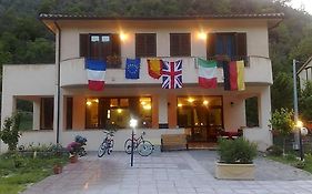 Hotel Ristorante Pizzeria Umbria  3*
