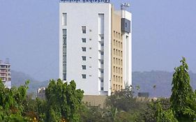 Hotel Satkar Residency Thane 4*
