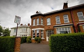 Somerton Guest House 5*