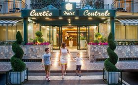 Hotel Centrale Curtis  3*