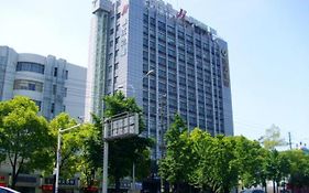 锦江之星酒店(南通工农路店)