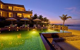 Bon Azur Beachfront Suites & Penthouses By Lov photos Exterior