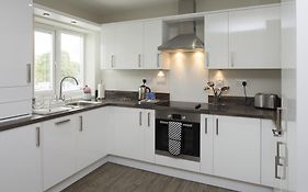 House Of Fisher - Beneficial House Apartment Bracknell United Kingdom