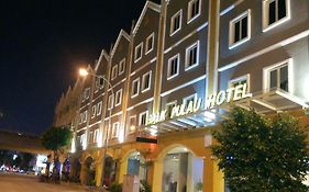 Hotel Balik Pulau  3*