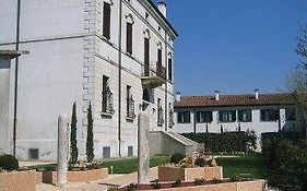 Residenza La Villa Mantova 3*