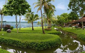 Kumarakom Lake Resort photos Exterior