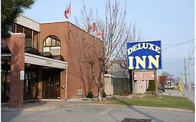 The Deluxe Inn