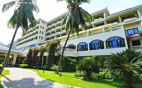 Palm Beach Resort & Spa Sanya 4 *