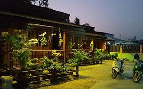 Happy Guesthouse Sukhothai 2*