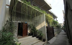 Pawon Cokelat Guest House Yogyakarta 2*