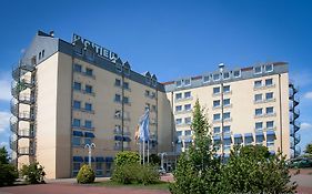 Hotel Ramada By Wyndham Halle-leipzig  4*